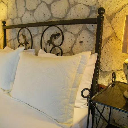 Kordelya Hotel 2*